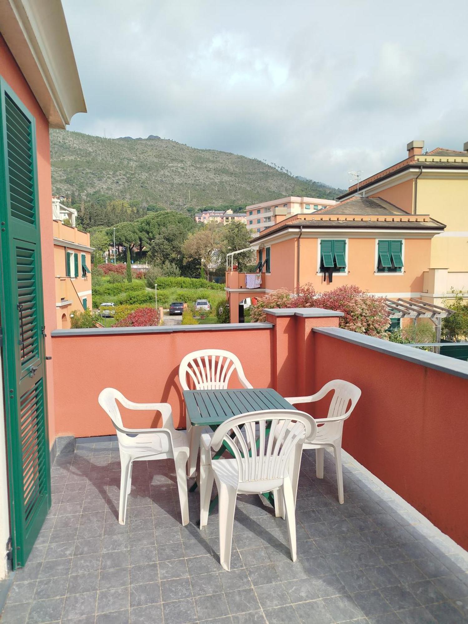 Appartamento Gloria House - Check in at Via Giuseppe Garibaldi n 104 Levanto Esterno foto