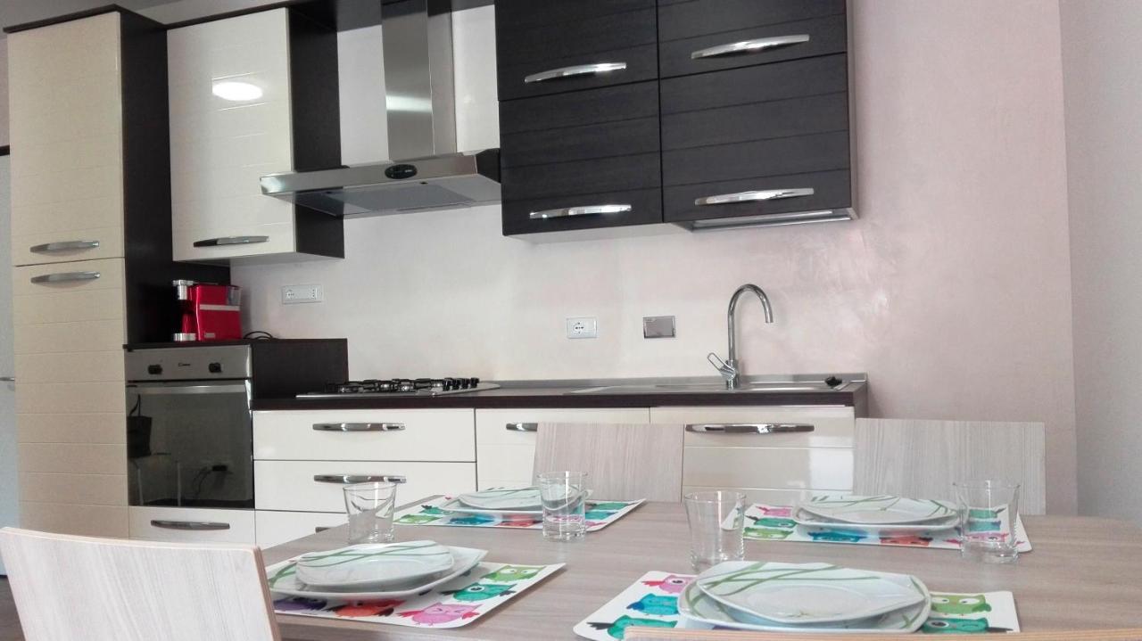 Appartamento Gloria House - Check in at Via Giuseppe Garibaldi n 104 Levanto Esterno foto